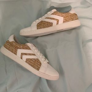 BRAND NEW Dolce Vita White Sneakers